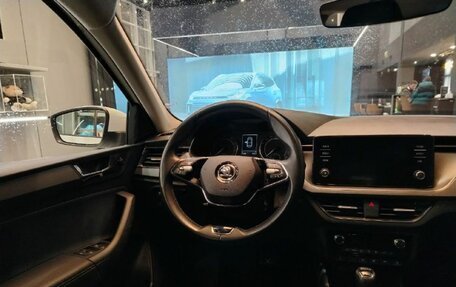 Skoda Rapid II, 2021 год, 1 569 000 рублей, 11 фотография