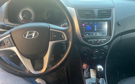 Hyundai Solaris II рестайлинг, 2011 год, 980 000 рублей, 11 фотография