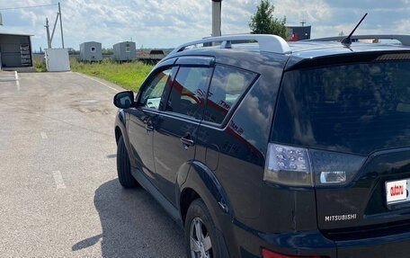Mitsubishi Outlander III рестайлинг 3, 2010 год, 980 000 рублей, 2 фотография
