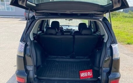 Mitsubishi Outlander III рестайлинг 3, 2010 год, 980 000 рублей, 4 фотография