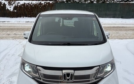 Honda Stepwgn IV, 2016 год, 2 340 000 рублей, 3 фотография