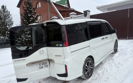 Honda Stepwgn IV, 2016 год, 2 340 000 рублей, 9 фотография