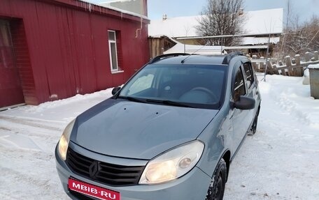 Renault Sandero I, 2011 год, 650 000 рублей, 1 фотография