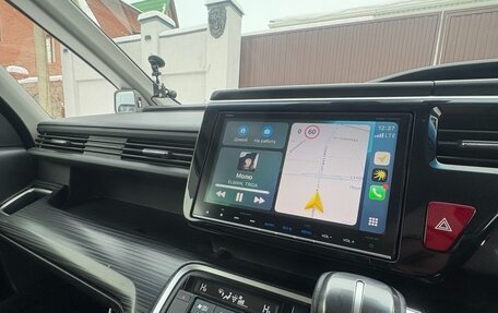 Honda Stepwgn IV, 2016 год, 2 340 000 рублей, 16 фотография