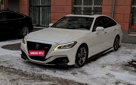 Toyota Crown, 2018 год, 4 350 000 рублей, 1 фотография