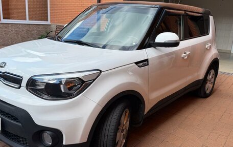 KIA Soul II рестайлинг, 2017 год, 1 635 000 рублей, 2 фотография
