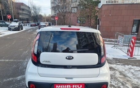 KIA Soul II рестайлинг, 2017 год, 1 635 000 рублей, 7 фотография