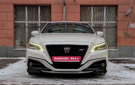 Toyota Crown, 2018 год, 4 350 000 рублей, 2 фотография