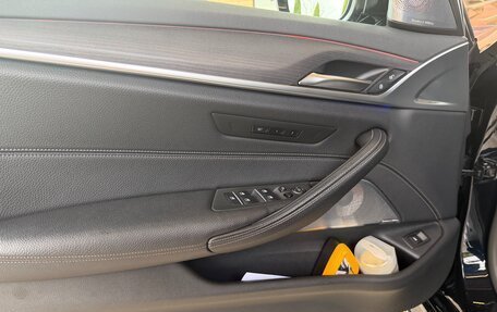 BMW 5 серия, 2021 год, 5 500 000 рублей, 8 фотография