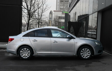 Chevrolet Cruze II, 2010 год, 597 000 рублей, 4 фотография