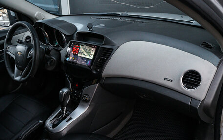 Chevrolet Cruze II, 2010 год, 597 000 рублей, 9 фотография