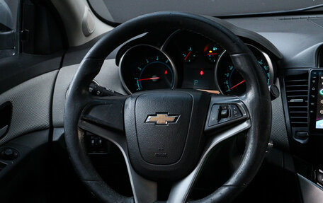 Chevrolet Cruze II, 2010 год, 597 000 рублей, 13 фотография