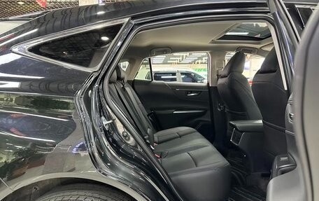 Toyota Harrier, 2024 год, 3 630 000 рублей, 13 фотография