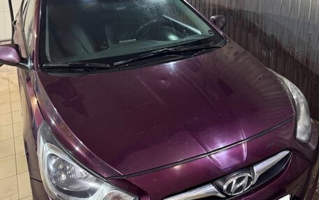 Hyundai Solaris II рестайлинг, 2011 год, 570 000 рублей, 6 фотография