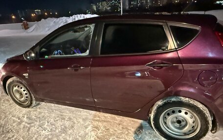 Hyundai Solaris II рестайлинг, 2011 год, 570 000 рублей, 5 фотография