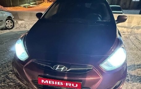 Hyundai Solaris II рестайлинг, 2011 год, 570 000 рублей, 1 фотография