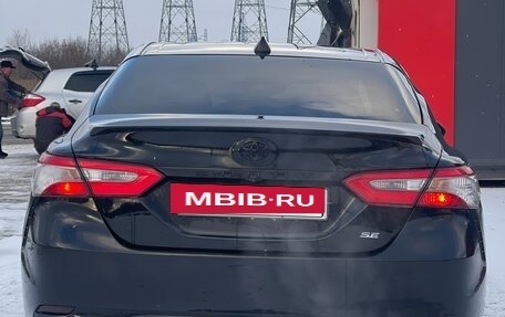 Toyota Camry, 2018 год, 2 180 000 рублей, 13 фотография