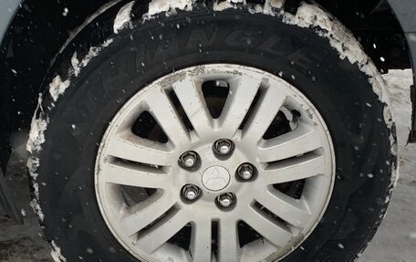 Mitsubishi Airtrek, 2002 год, 400 000 рублей, 17 фотография