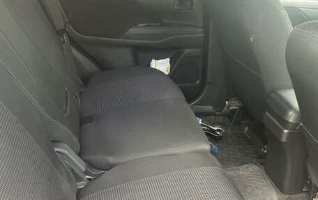 Mitsubishi Outlander III рестайлинг 3, 2017 год, 1 950 000 рублей, 14 фотография