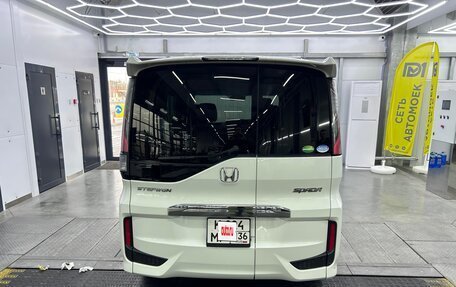 Honda Stepwgn IV, 2019 год, 2 500 000 рублей, 6 фотография