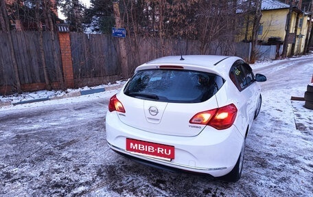 Opel Astra J, 2014 год, 780 000 рублей, 4 фотография
