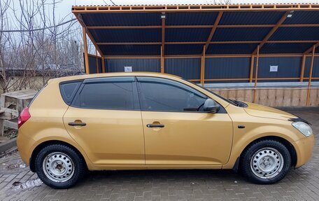 KIA cee'd I рестайлинг, 2009 год, 550 000 рублей, 4 фотография