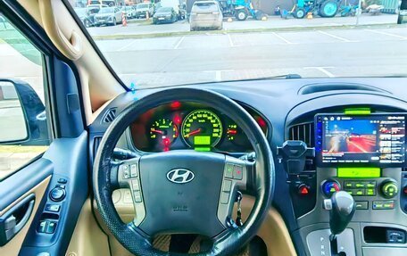 Hyundai Grand Starex Grand Starex I рестайлинг 2, 2011 год, 1 499 999 рублей, 8 фотография