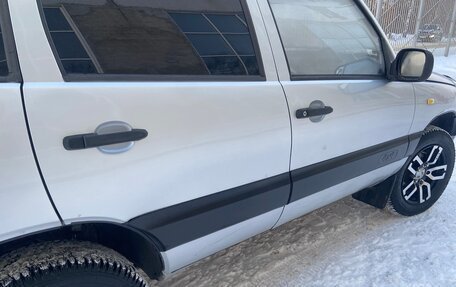 Chevrolet Niva I рестайлинг, 2004 год, 267 000 рублей, 9 фотография