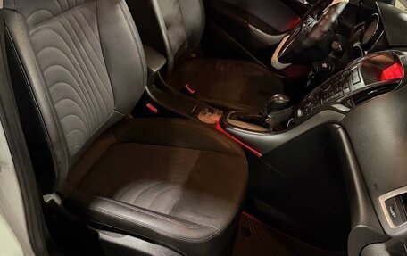 Opel Astra J, 2013 год, 630 000 рублей, 5 фотография