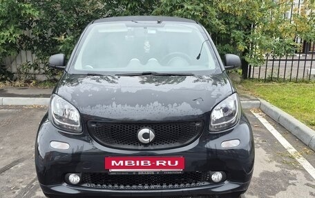 Smart Fortwo III, 2017 год, 1 390 000 рублей, 2 фотография