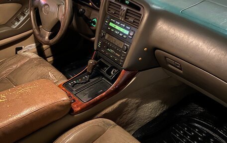 Lexus GS II рестайлинг, 1998 год, 450 000 рублей, 8 фотография