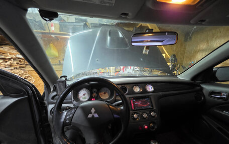 Mitsubishi Outlander III рестайлинг 3, 2005 год, 499 999 рублей, 11 фотография