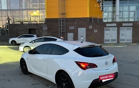 Opel Astra J, 2013 год, 900 000 рублей, 3 фотография