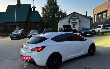 Opel Astra J, 2013 год, 900 000 рублей, 2 фотография