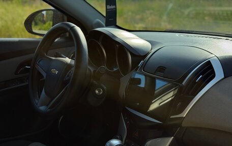 Chevrolet Cruze II, 2013 год, 750 000 рублей, 13 фотография