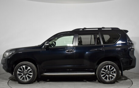 Toyota Land Cruiser Prado 150 рестайлинг 2, 2022 год, 7 150 000 рублей, 8 фотография