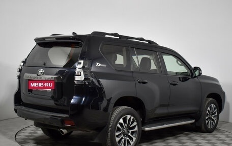 Toyota Land Cruiser Prado 150 рестайлинг 2, 2022 год, 7 150 000 рублей, 5 фотография