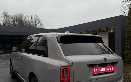 Rolls-Royce Cullinan, 2024 год, 49 800 000 рублей, 2 фотография