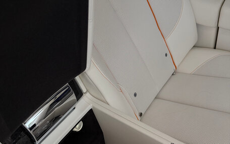 Rolls-Royce Cullinan, 2024 год, 49 800 000 рублей, 12 фотография