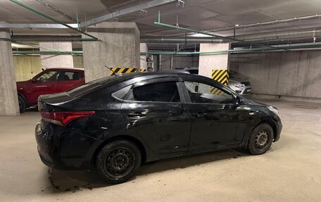 Hyundai Solaris II рестайлинг, 2017 год, 777 000 рублей, 4 фотография