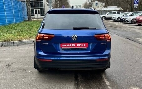 Volkswagen Tiguan II, 2019 год, 2 900 000 рублей, 16 фотография