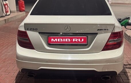 Mercedes-Benz C-Класс, 2011 год, 1 400 000 рублей, 2 фотография