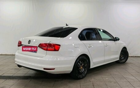 Volkswagen Jetta VI, 2015 год, 910 000 рублей, 2 фотография