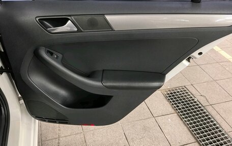 Volkswagen Jetta VI, 2015 год, 910 000 рублей, 16 фотография