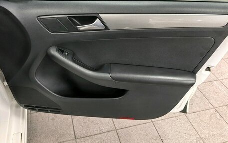 Volkswagen Jetta VI, 2015 год, 910 000 рублей, 18 фотография