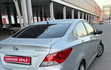 Hyundai Solaris II рестайлинг, 2011 год, 4 фотография