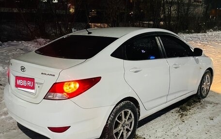 Hyundai Solaris II рестайлинг, 2012 год, 650 000 рублей, 4 фотография