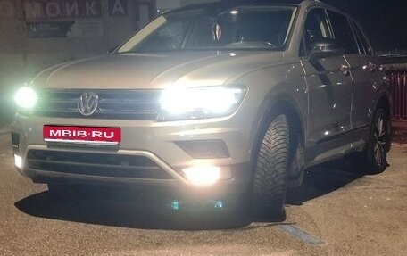 Volkswagen Tiguan II, 2019 год, 3 250 000 рублей, 1 фотография