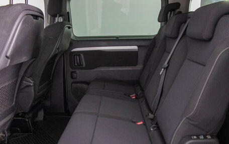 Peugeot Traveller I, 2018 год, 2 597 000 рублей, 9 фотография