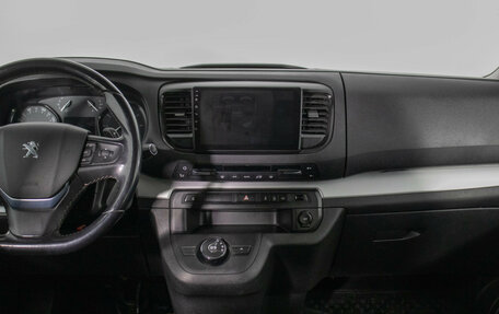 Peugeot Traveller I, 2018 год, 2 597 000 рублей, 13 фотография